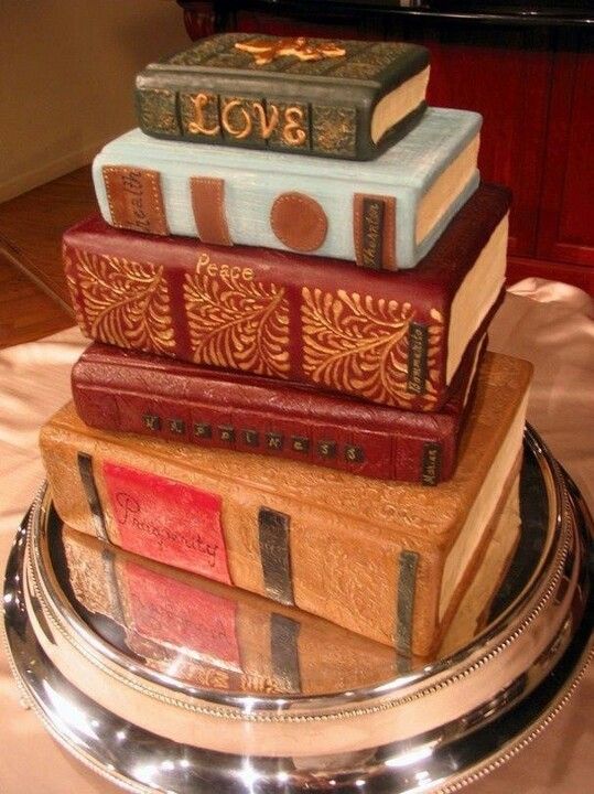 Coolest DIY Birthday Cakes | Book Cakes