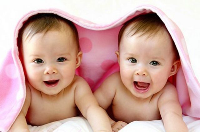 Double Trouble! 5 Books To Ease You Into Parenting Twins