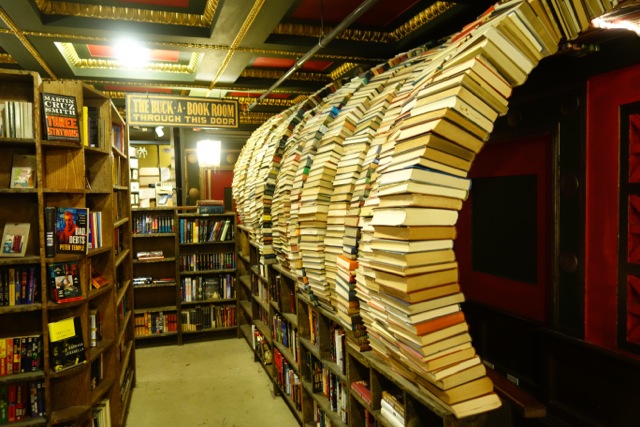 Seven Enchanting Bookstores You Must Visit If You’re In Los Angeles