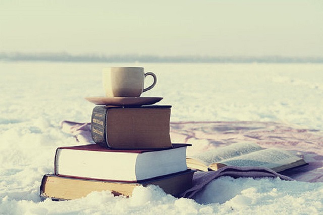 9 Utterly Romantic Books To Lose Yourself In Over The Holidays
