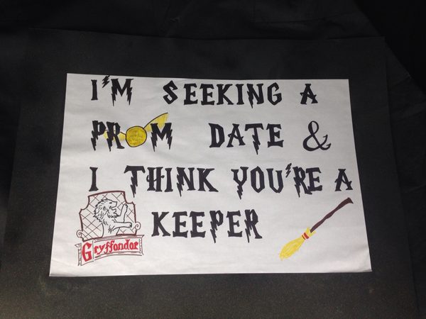 bookish prom proposals 