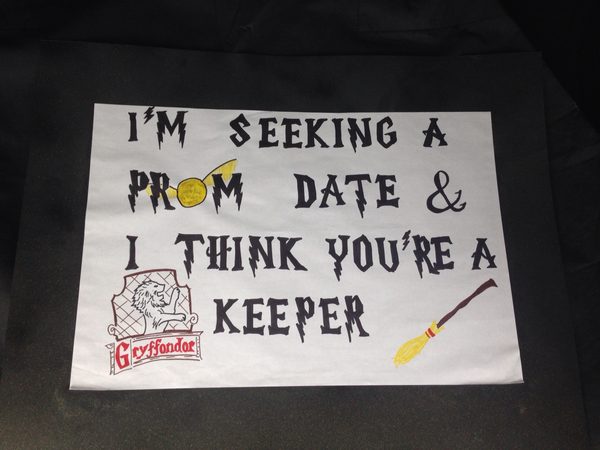 bookish prom proposals
