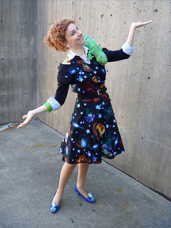 miss-frizzle-halloween-costume