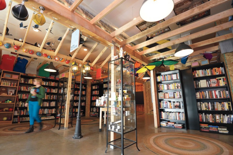 VIDEO: Las Vegas Bookstore Is An Awesome Interactive Experience