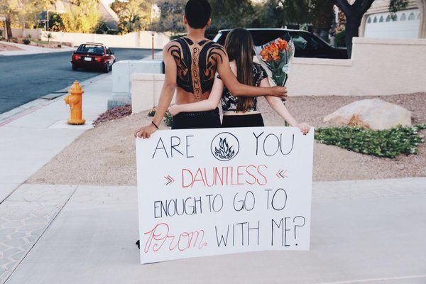 bookish prom proposals